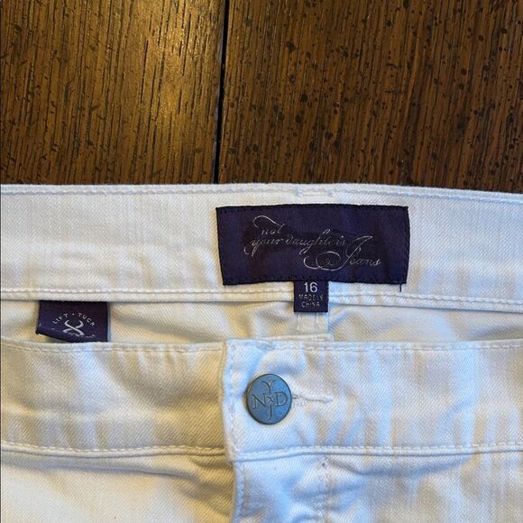 NYDJ White Jeans. Sz 16L NWOT - Picture 3 of 8